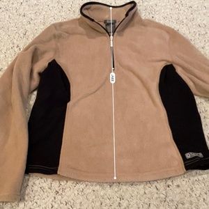 NWOT ROOTS Canada Women Red Zip-up Sweatshirt Size L